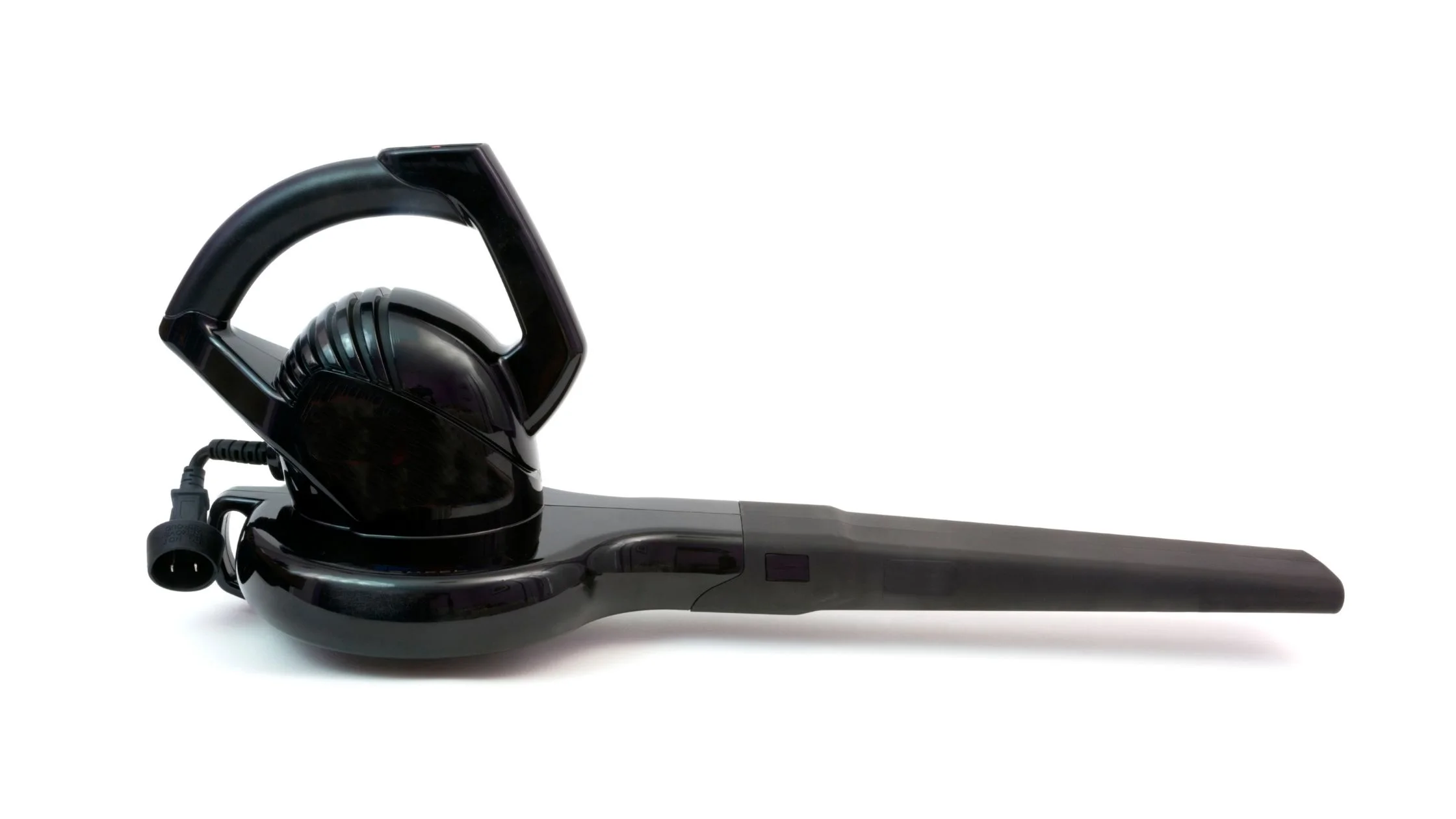 Types of leaf blowers: quiet leaf blowers